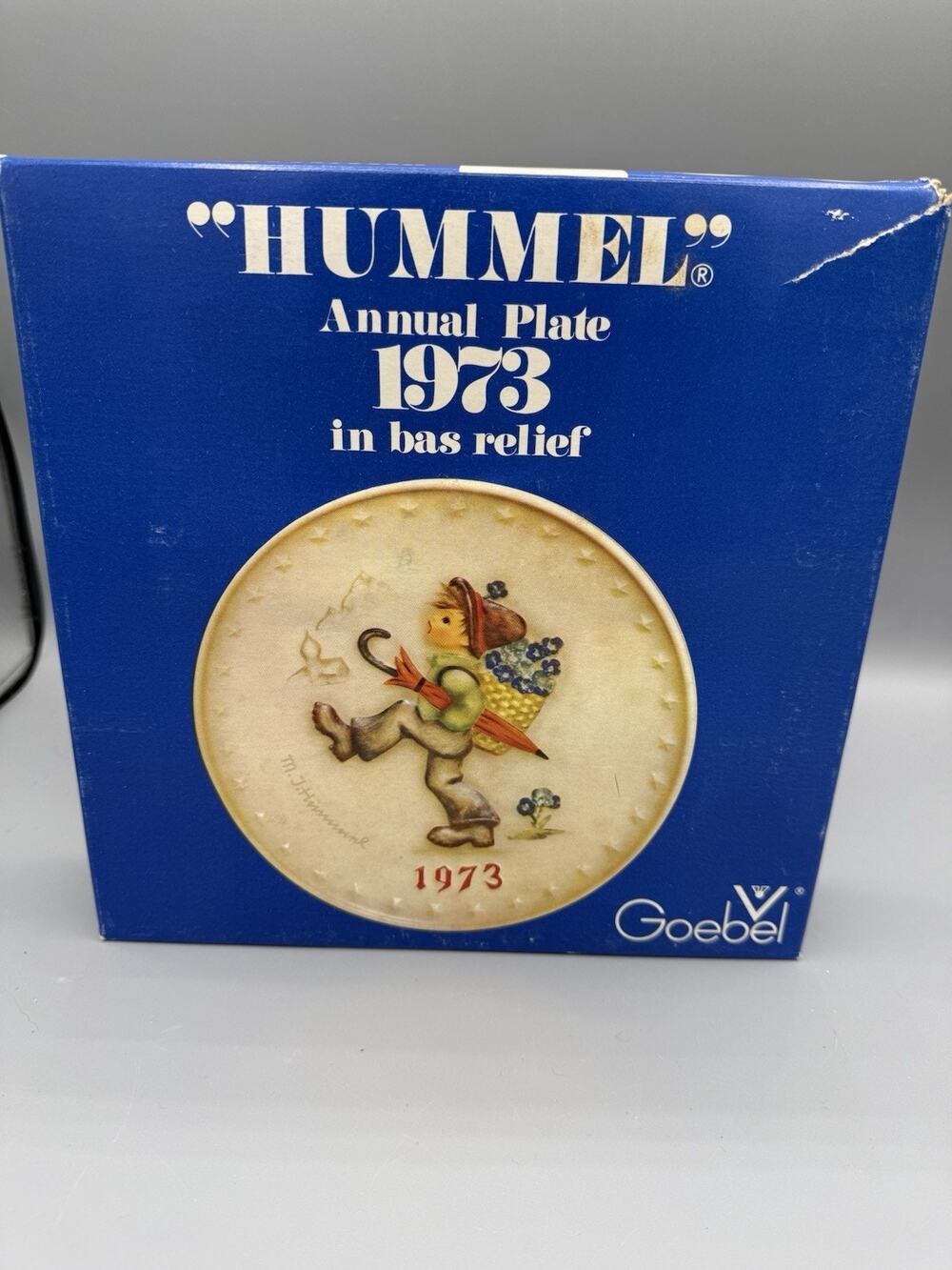 Goebel Hummel 1973 Annual Plate HUM 266 Globe Trotter 3rd Edition Box Papers